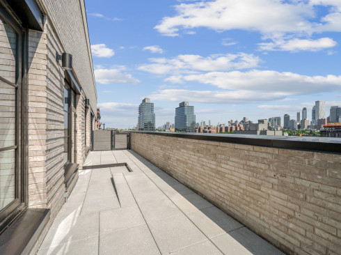 499P #916 TERRACE