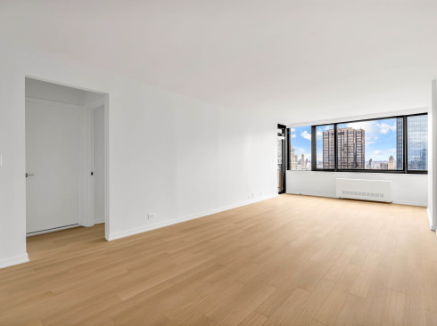 South Park Tower at 124 W 60th St | Lincoln Square | Brodsky