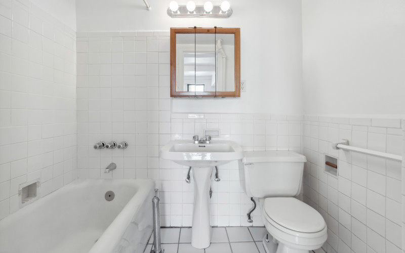 253W72 #1201 BATH
