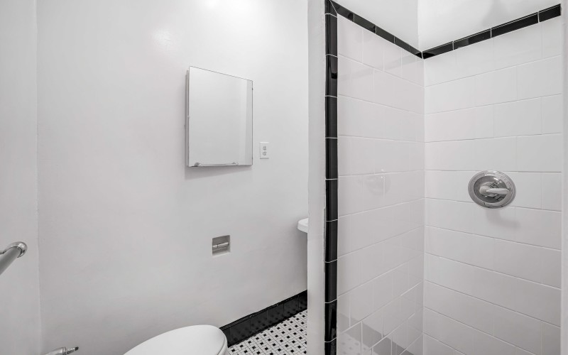 433W21 #1E BATH