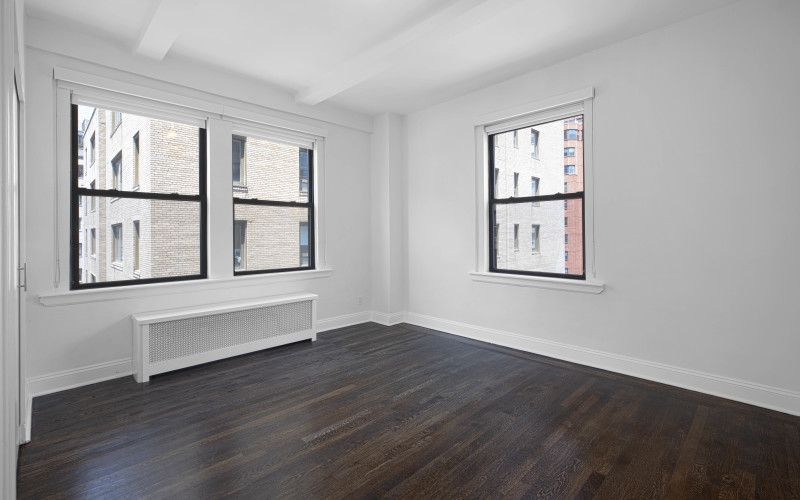 12E86 #1029 BED