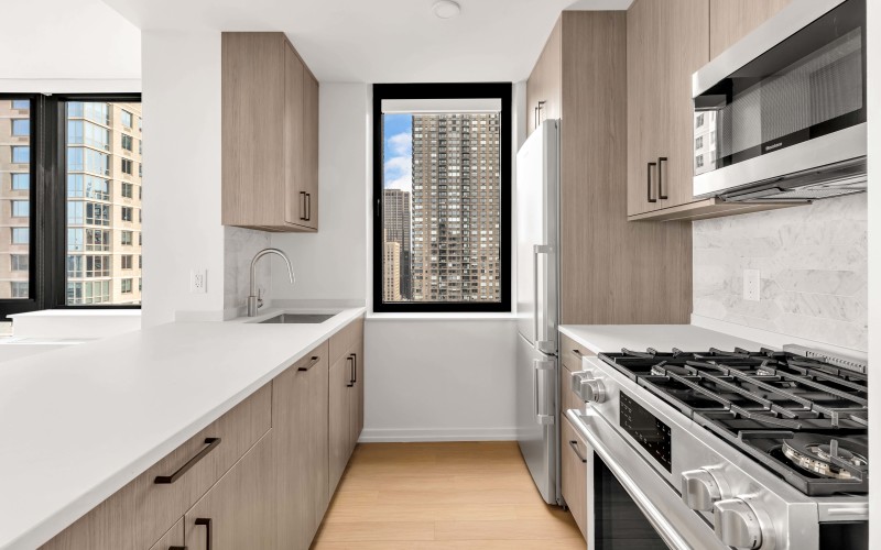 200W60 #31E Kitchen 