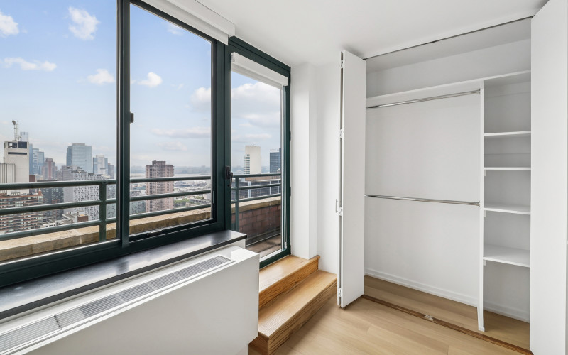200W60 #33D BED3-2
