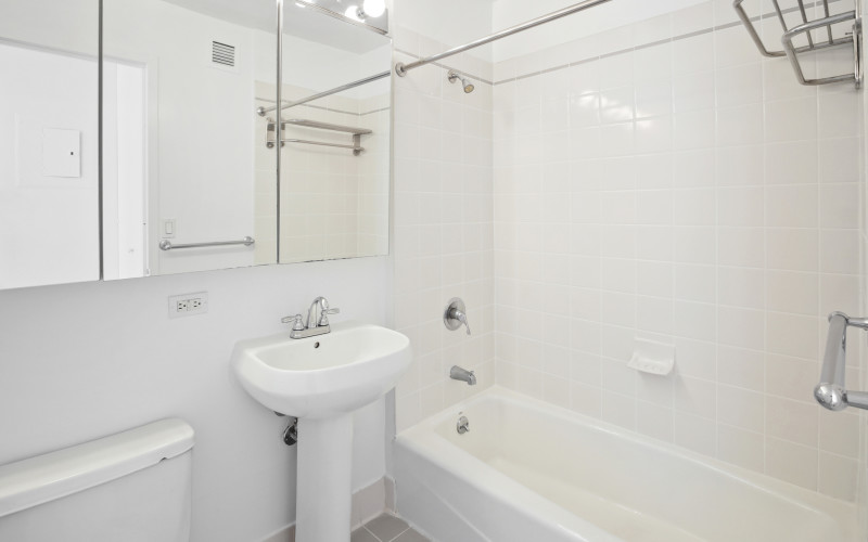 200W60 #4C BATH