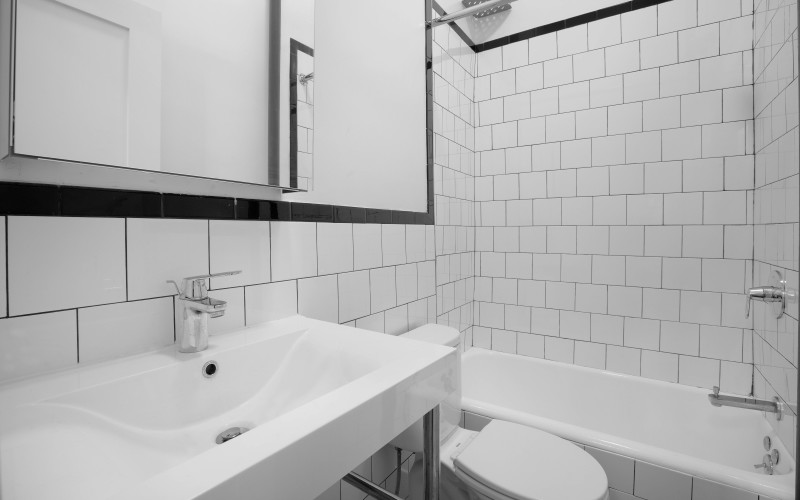 213W13 #1C BATH