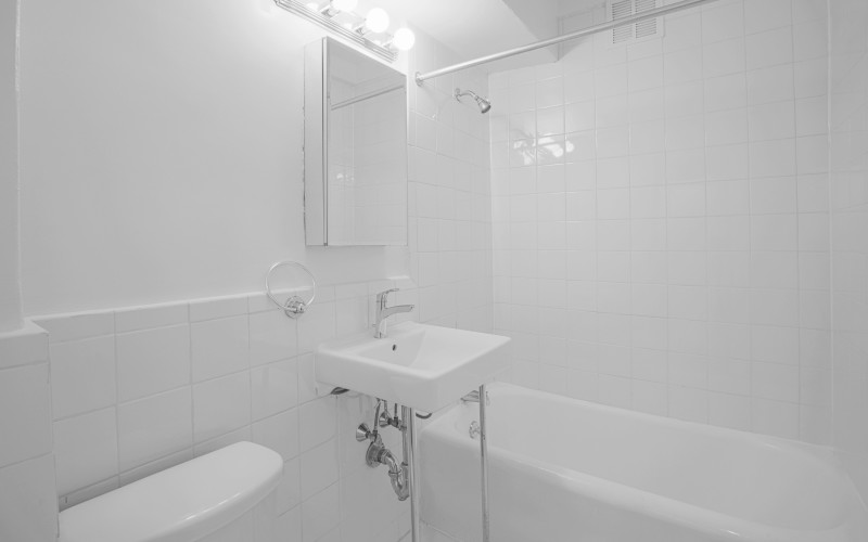 253W72 #614 BATH