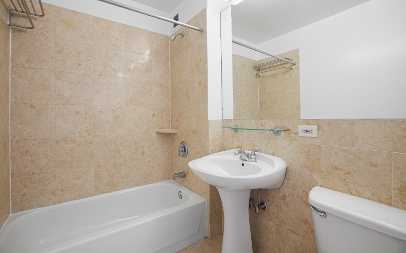 360W43 #F BATH