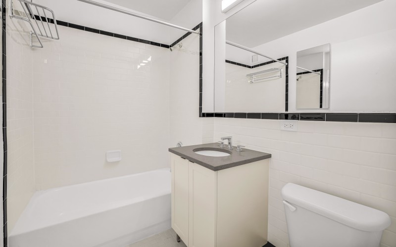 420W42 #27E BATH1