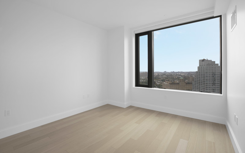 https://brodsky.com/uploads/_styles/portfolio-slide/unit/citytower-37f-bedroom1low.jpg